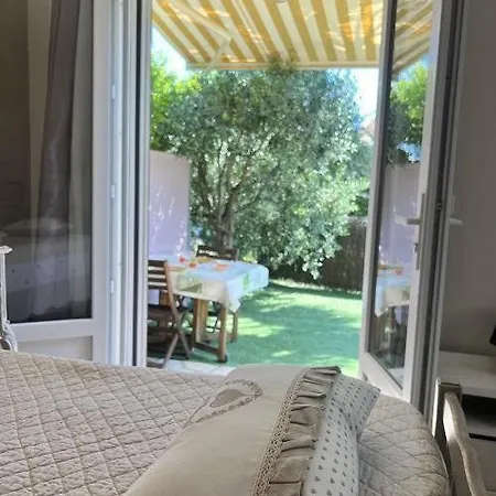 Alojamento de Acomodação e Pequeno-almoço La Bastide Du Levant A 50m De La Sainte-Maxime